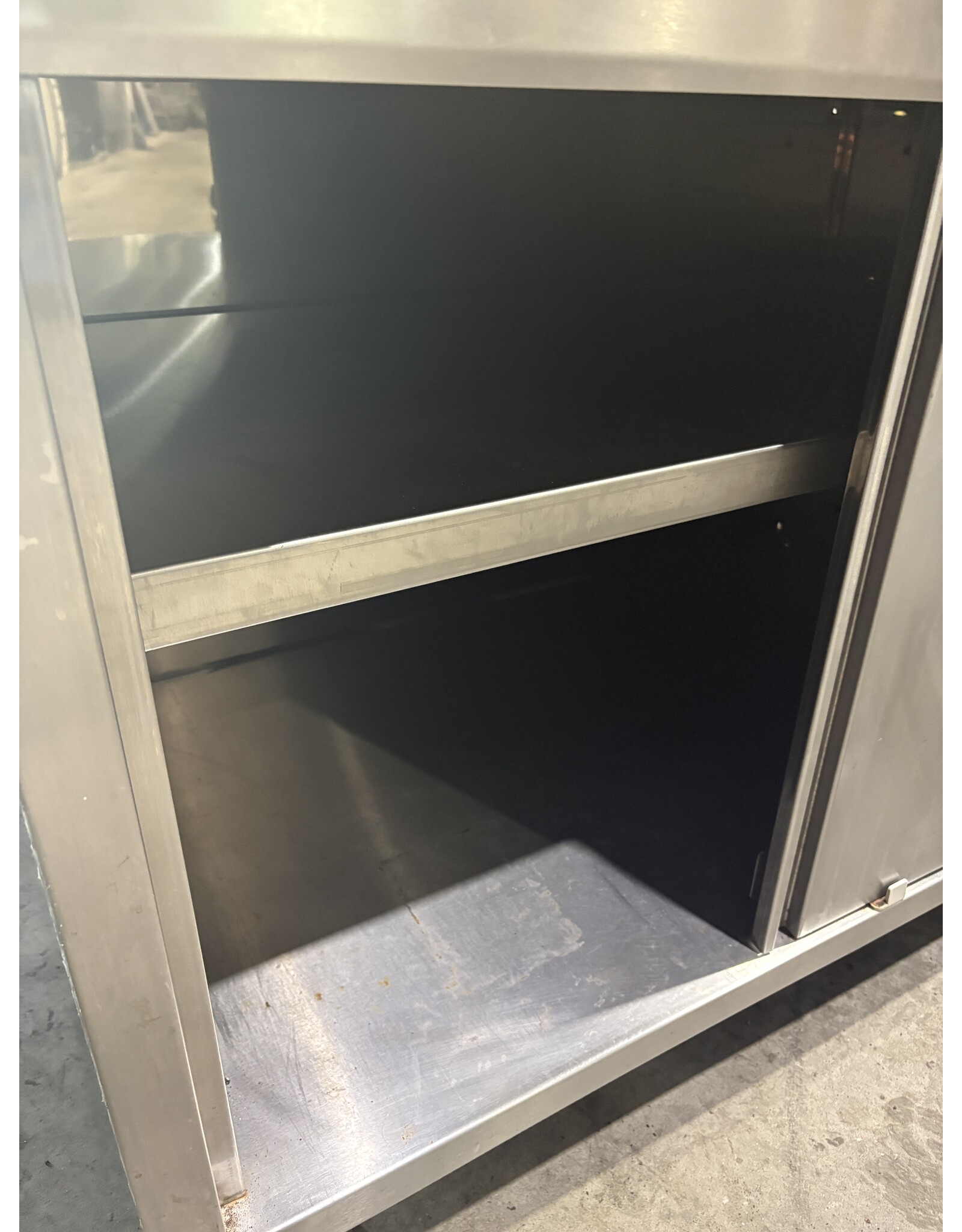 RVS Kast 120x70x90cm (B x D x H)