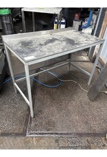 Arbeitstisch aus Edelstahl 127x65x91cm (B x T x H) Vor Auslieferung gereinigt