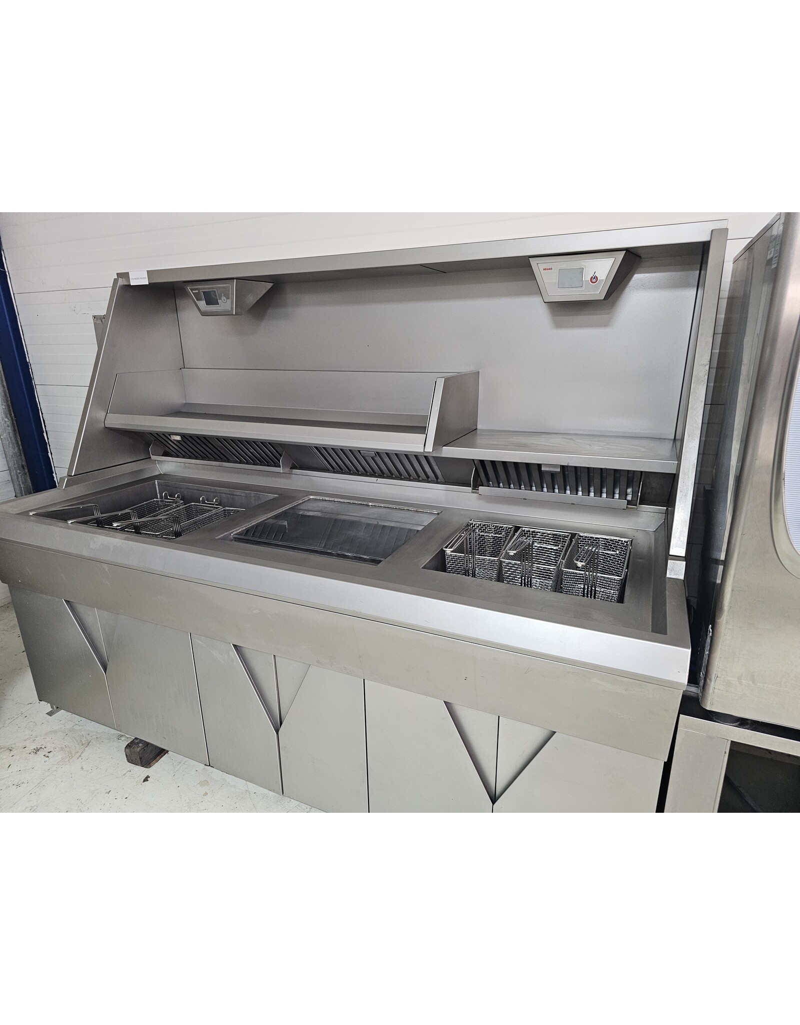 Hegro Hoogrendement 2 pans bakwand friteuse met bakplaat