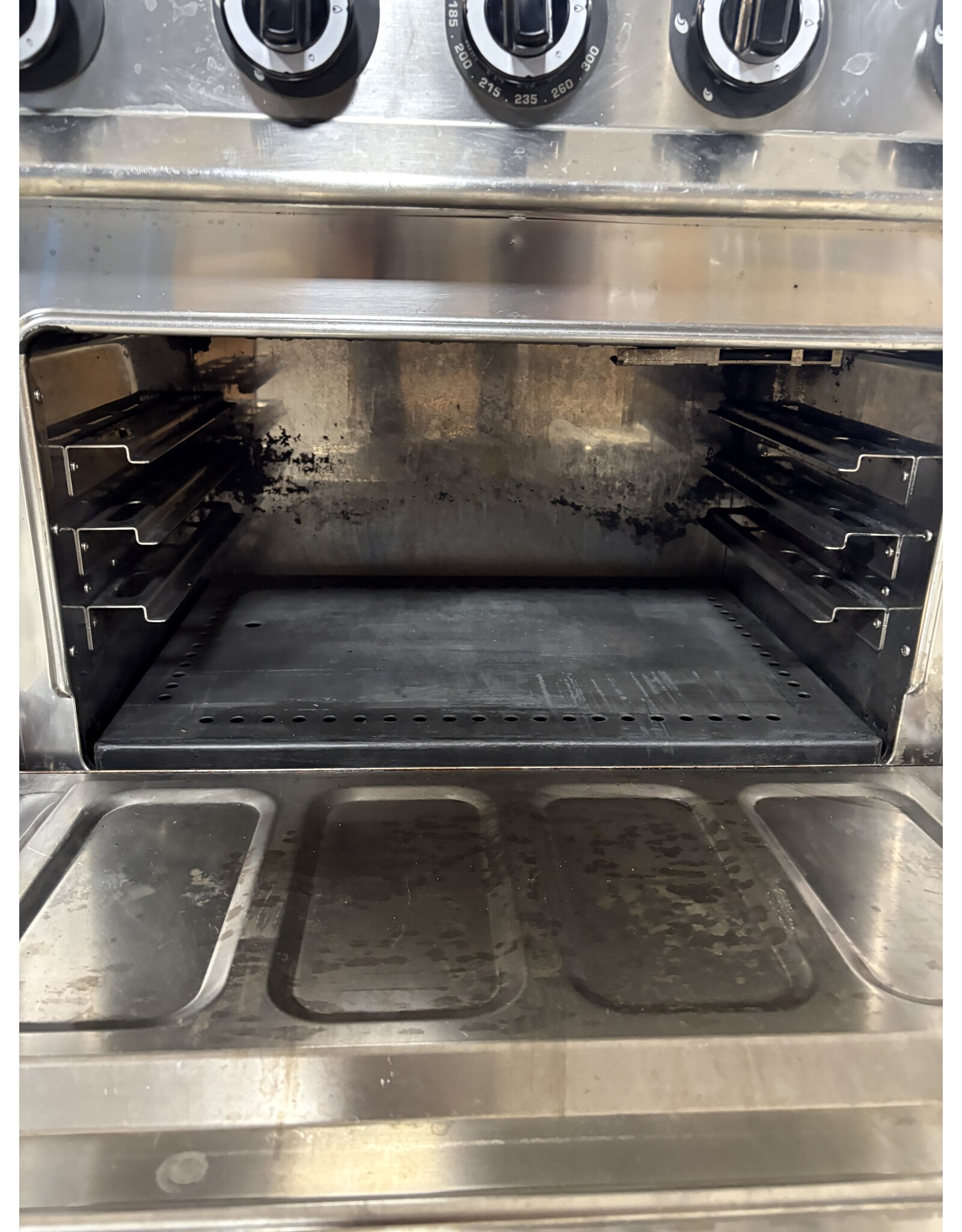 Bertos Bertos G7F4E+FG1 Gasherd mit Backofen