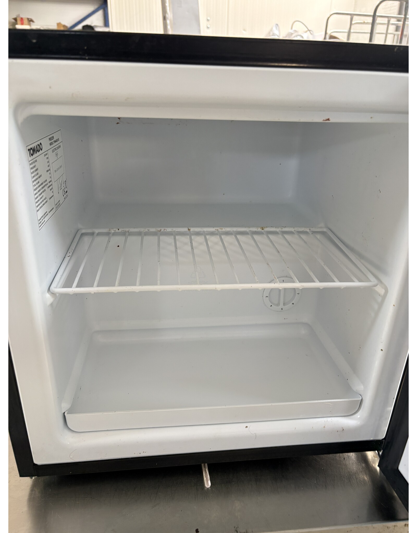 Tomado Tomado TFM4402B mini vriezer