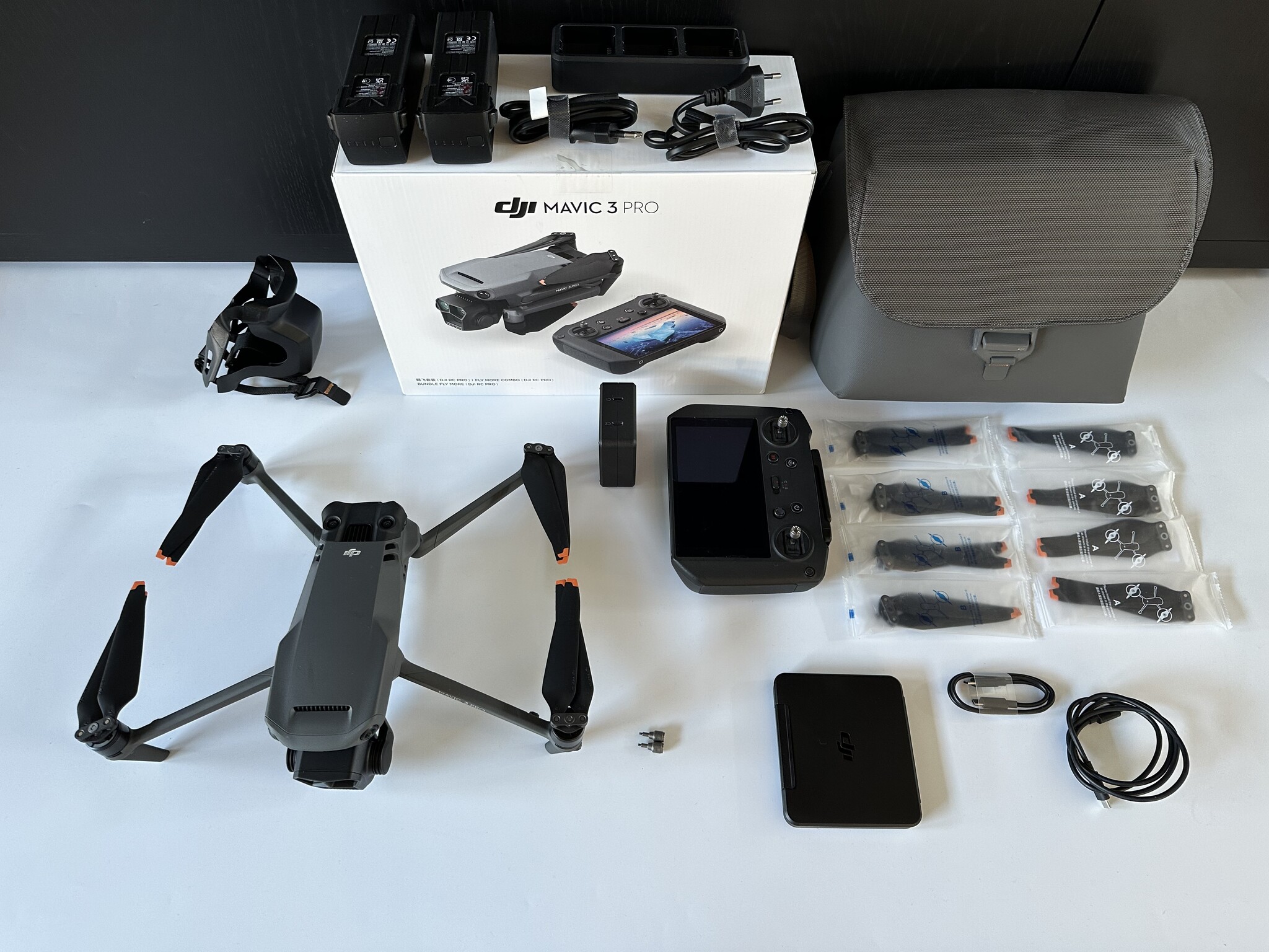 DJI DJI MAVIC 3 PRO FMC met RC PRO controller (garantie) zgan jong gebruikt afbeelding