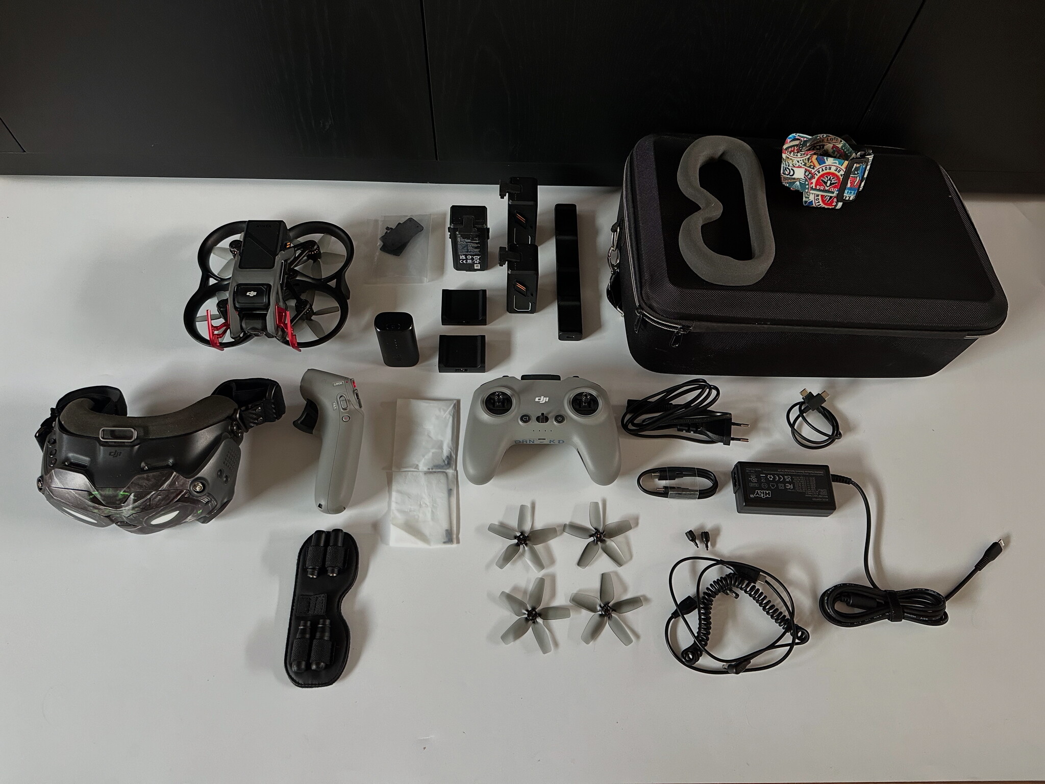 DJI DJI Avata Combo incl motion controller+fpv cont. en 4 accu's afbeelding