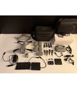 DJI DJI AIR 2S Fly More Combo 6  accu's - garantie - rc231 controller