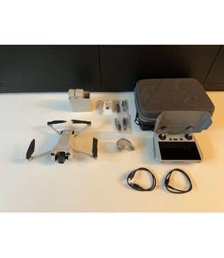 DJI DJI MINI 3 PRO Fly More Combo - garantie - draagkoffer-occasion