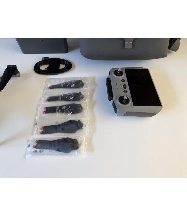 DJI AIR 3S - Fly More Combo - RC 2 controller - sublieme conditie - occasion