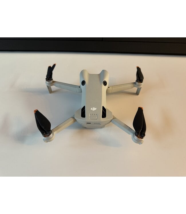 DJI MINI 4 PRO + RC N3 controller- occasion - nieuwstaat