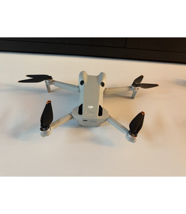 DJI MINI 4 PRO + Smart contr- occasion - nieuwstaat