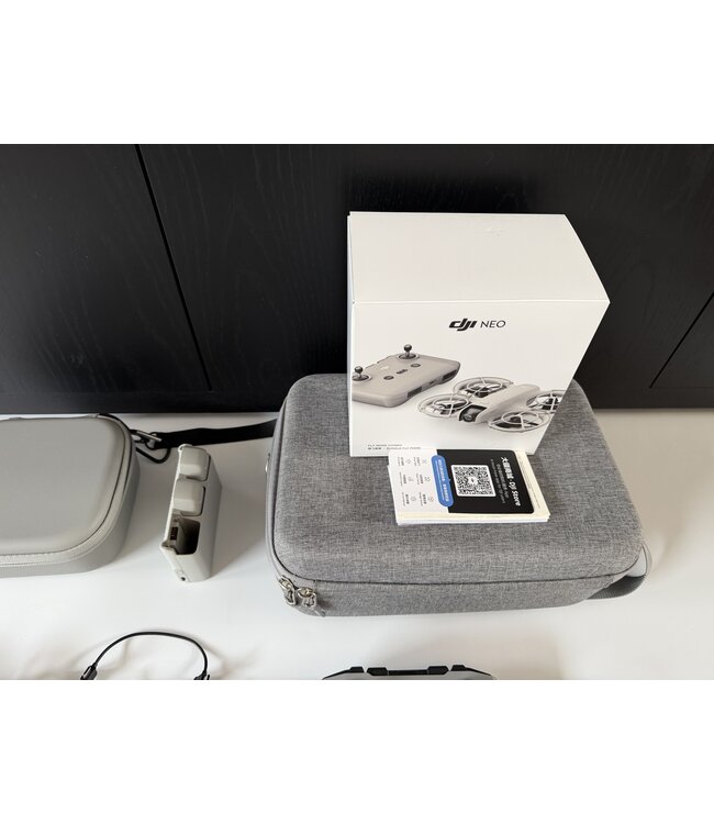 DJI NEO Fly More Combo met rc n3 controller bijna volledig nieuw incl koffertjes
