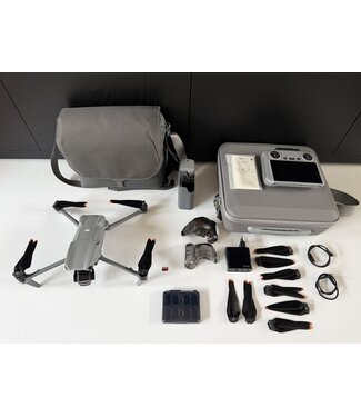 DJI DJI Air 3+Smart controller 2|FMC 2 accu|nieuwstaat