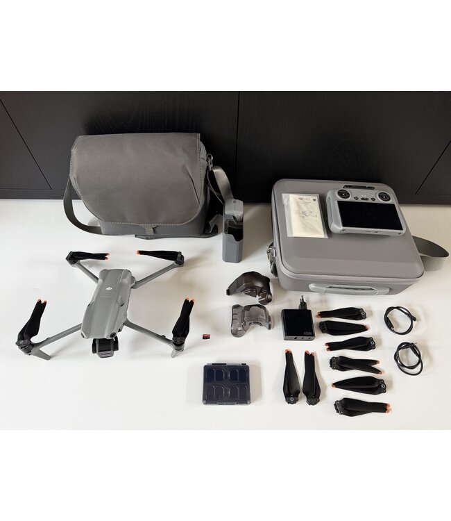 DJI Air 3+Smart controller 2|FMC 2 accu|nieuwstaat
