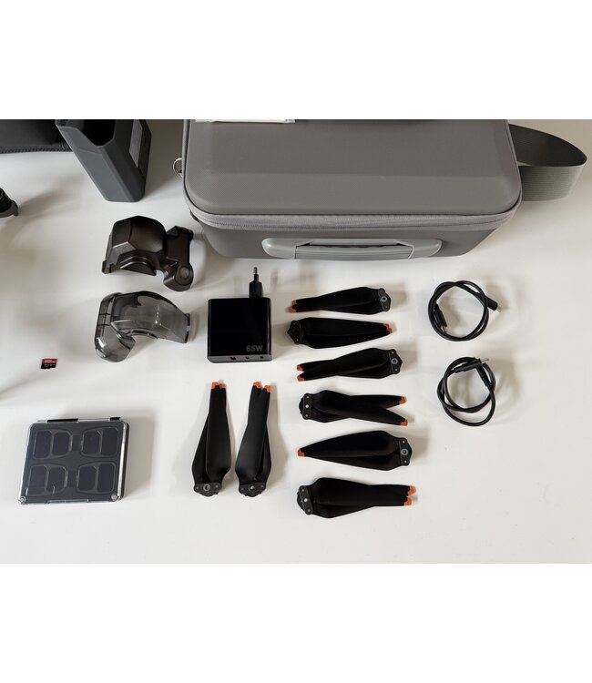 DJI Air 3+Smart controller 2|FMC 2 accu|nieuwstaat