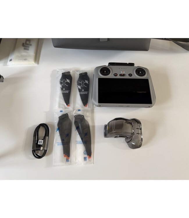 DJI Air 3+FMC jong gebruikt-garantie