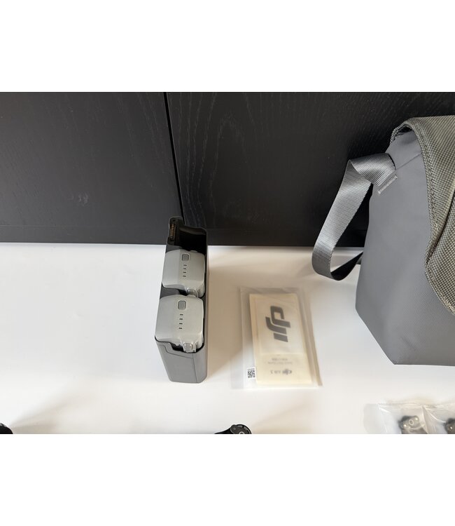 DJI Air 3+FMC jong gebruikt-garantie