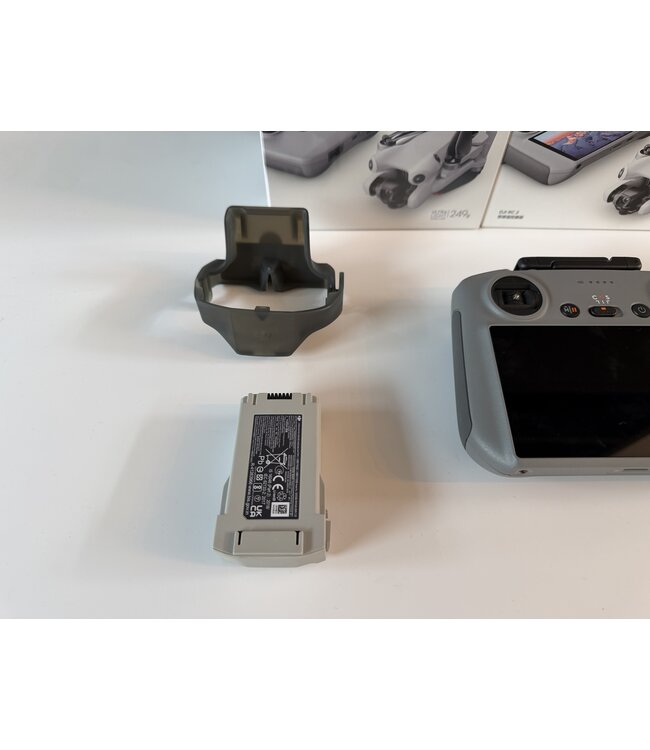 DJI MINI 4 PRO Smart controller- FLY MORE - occasion