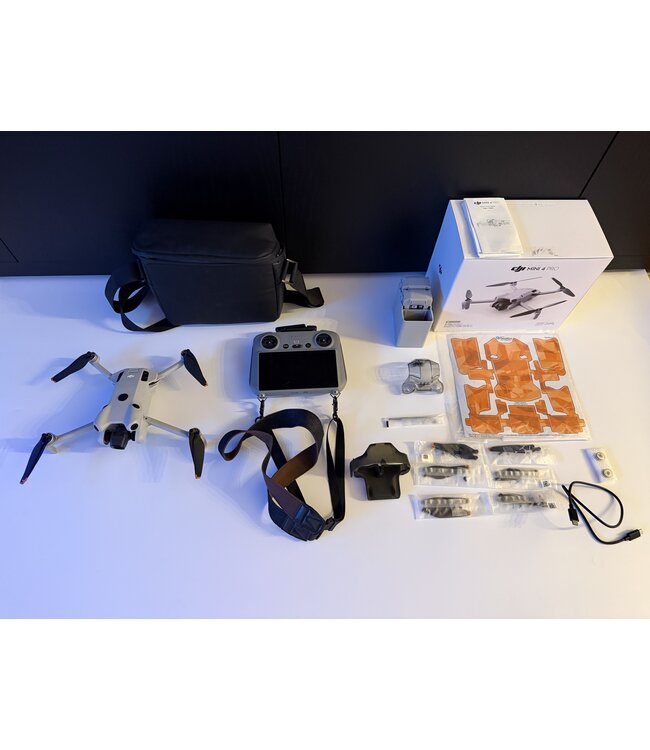 DJI MINI 4 PRO Smart controller FMC- lichte gebruikerssporen