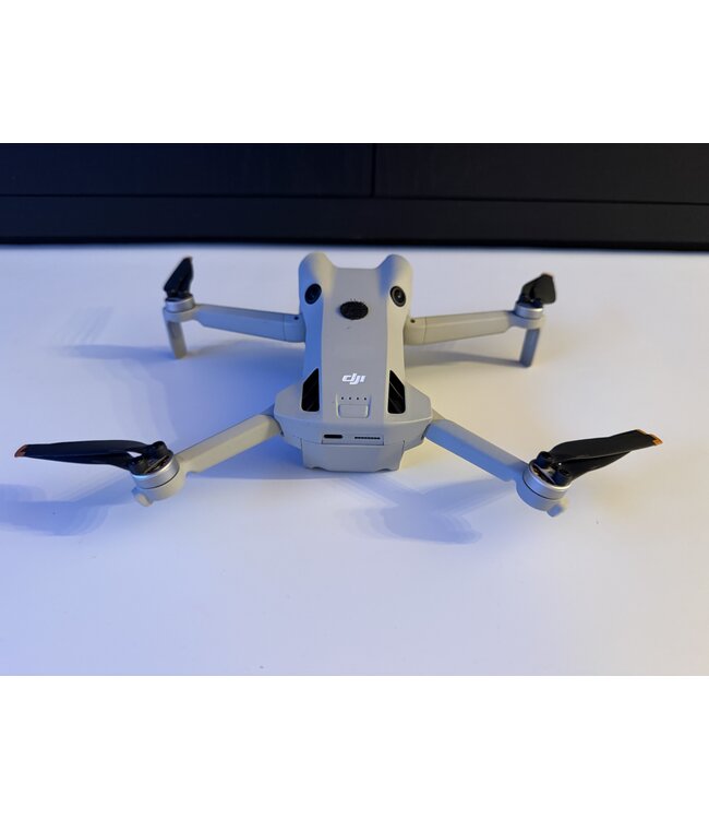 DJI MINI 4 PRO Smart controller FMC- lichte gebruikerssporen