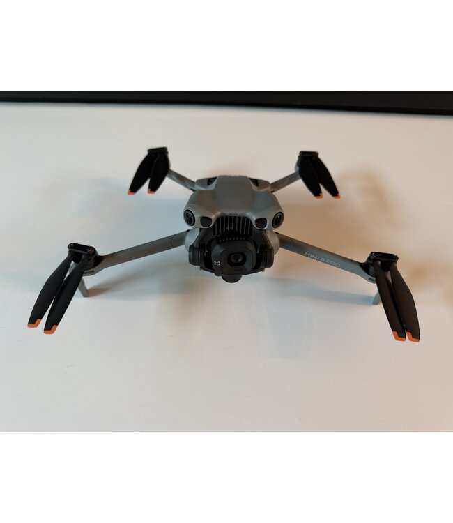 DJI MINI 5 PRO Smart controller FMC- nieuwstaat