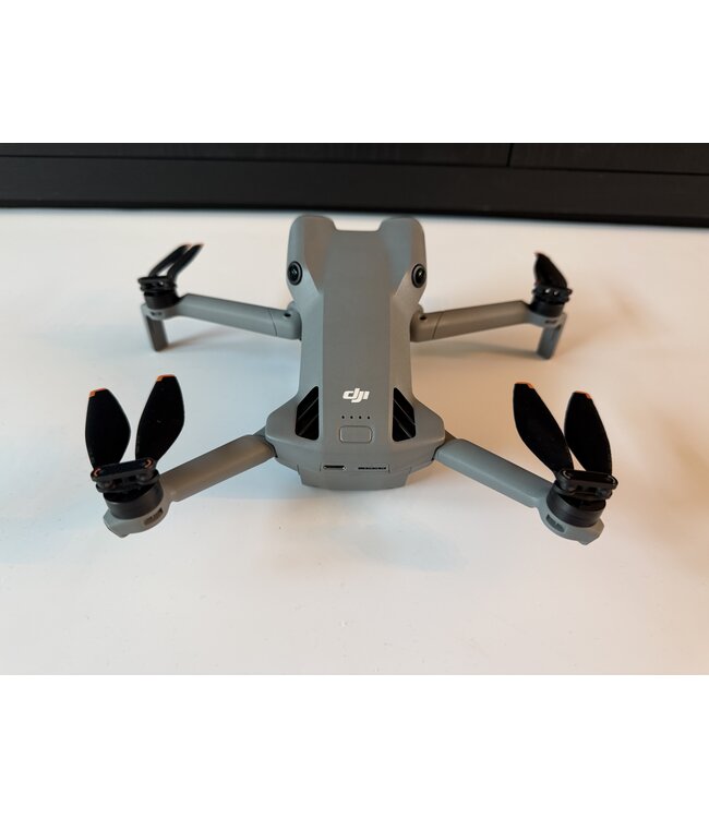 DJI MINI 5 PRO Smart controller FMC- nieuwstaat