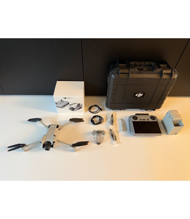 DJI MINI 4 PRO Smart controller FMC- nieuwstaat - garantie