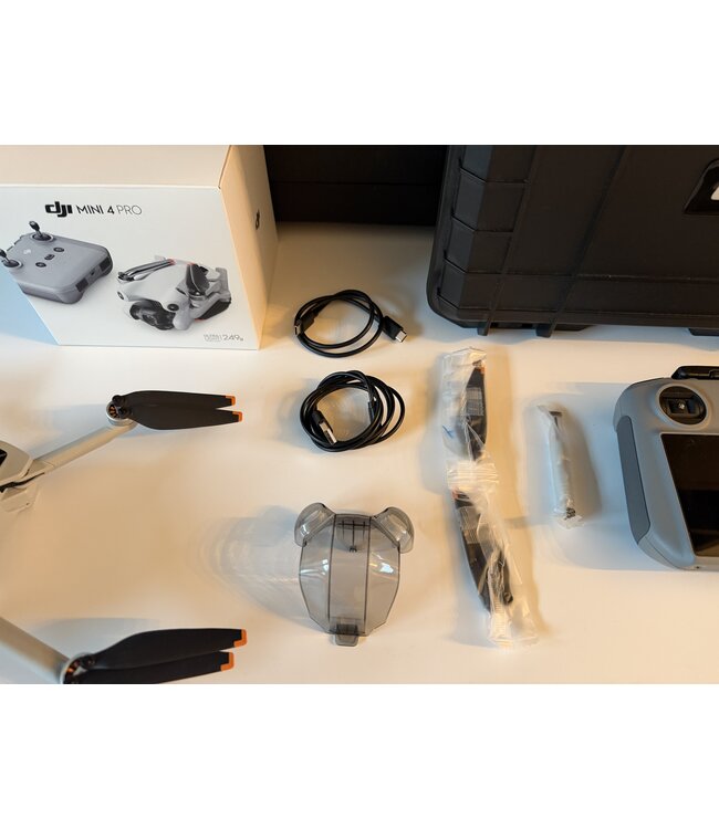 DJI MINI 4 PRO Smart controller FMC- nieuwstaat - garantie