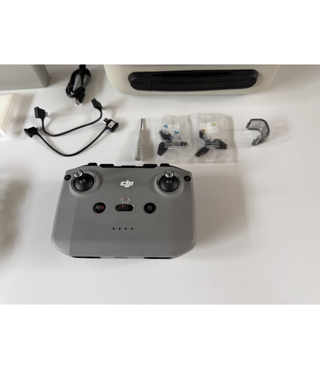 DJI NEO Fly More Combo + rc n3 controller in case - bijna volledig nieuw 