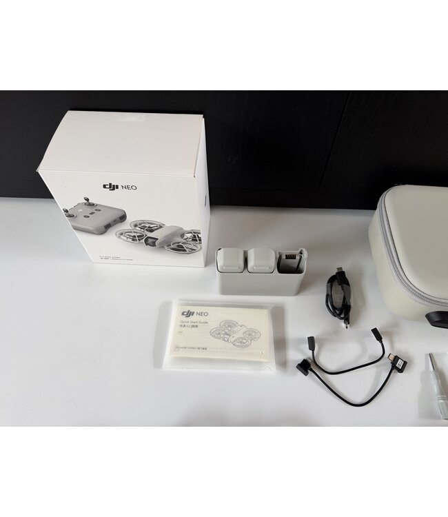 DJI NEO Fly More Combo + rc n3 controller in case - bijna volledig nieuw 