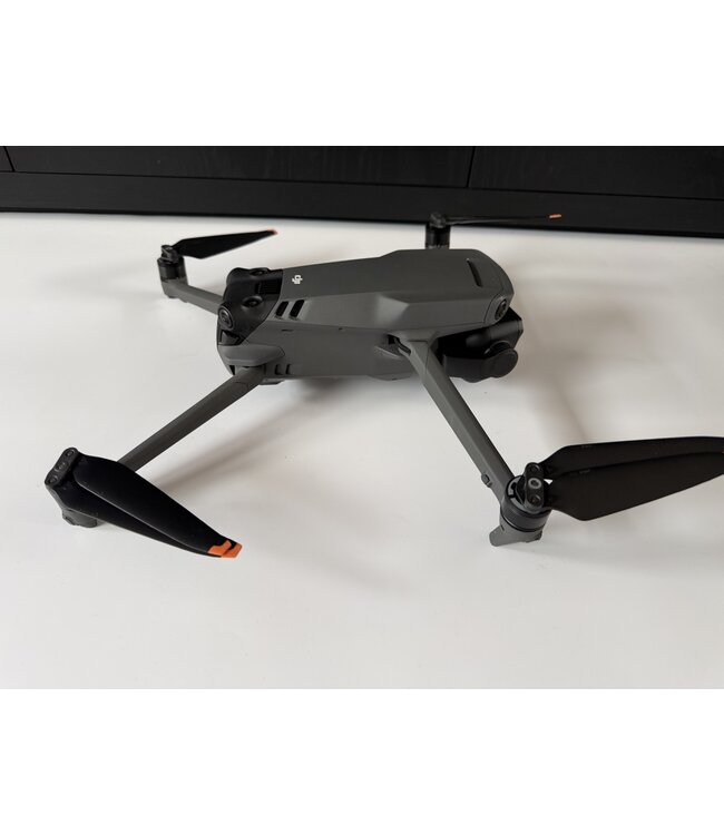 DJI MAVIC 3 PRO FMC met RC PRO controller (garantie)  gebruikt