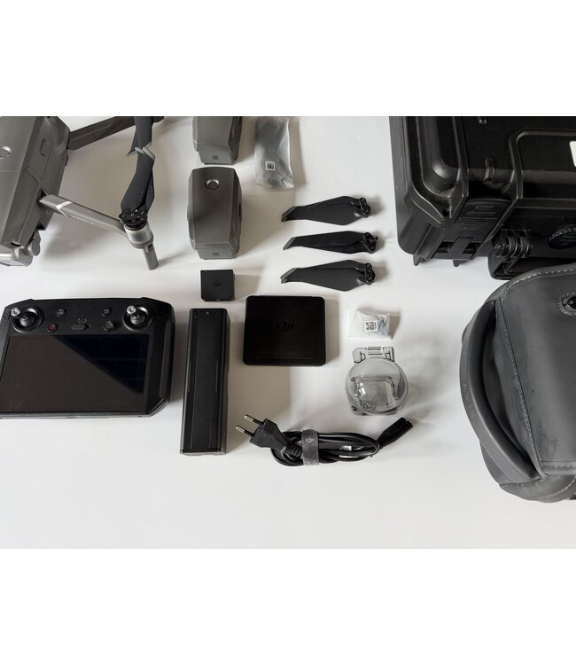 DJI Mavic 2 PRO - FLY MORE KIT - RM500 smart contr. - goede staat