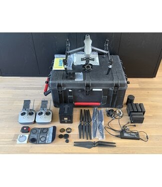 DJI DJI Inspire 2 x7 zenmuse- dual contr.-8 accu's-nieuw staat-peli case