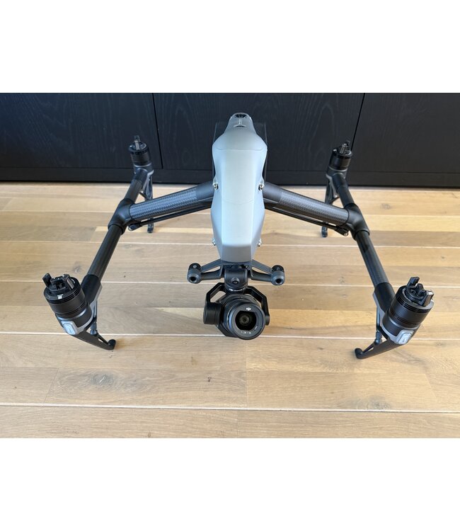 DJI Inspire 2 x7 zenmuse- dual contr.-8 accu's-nieuw staat-peli case