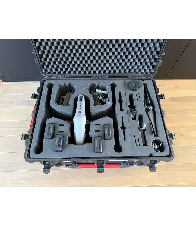 DJI Inspire 2 x7 zenmuse- dual contr.-8 accu's-nieuw staat-peli case