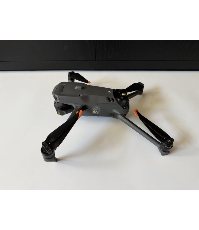 DJI Mavic 3 Thermal fly more combo (4 accu’s) - Reburbished