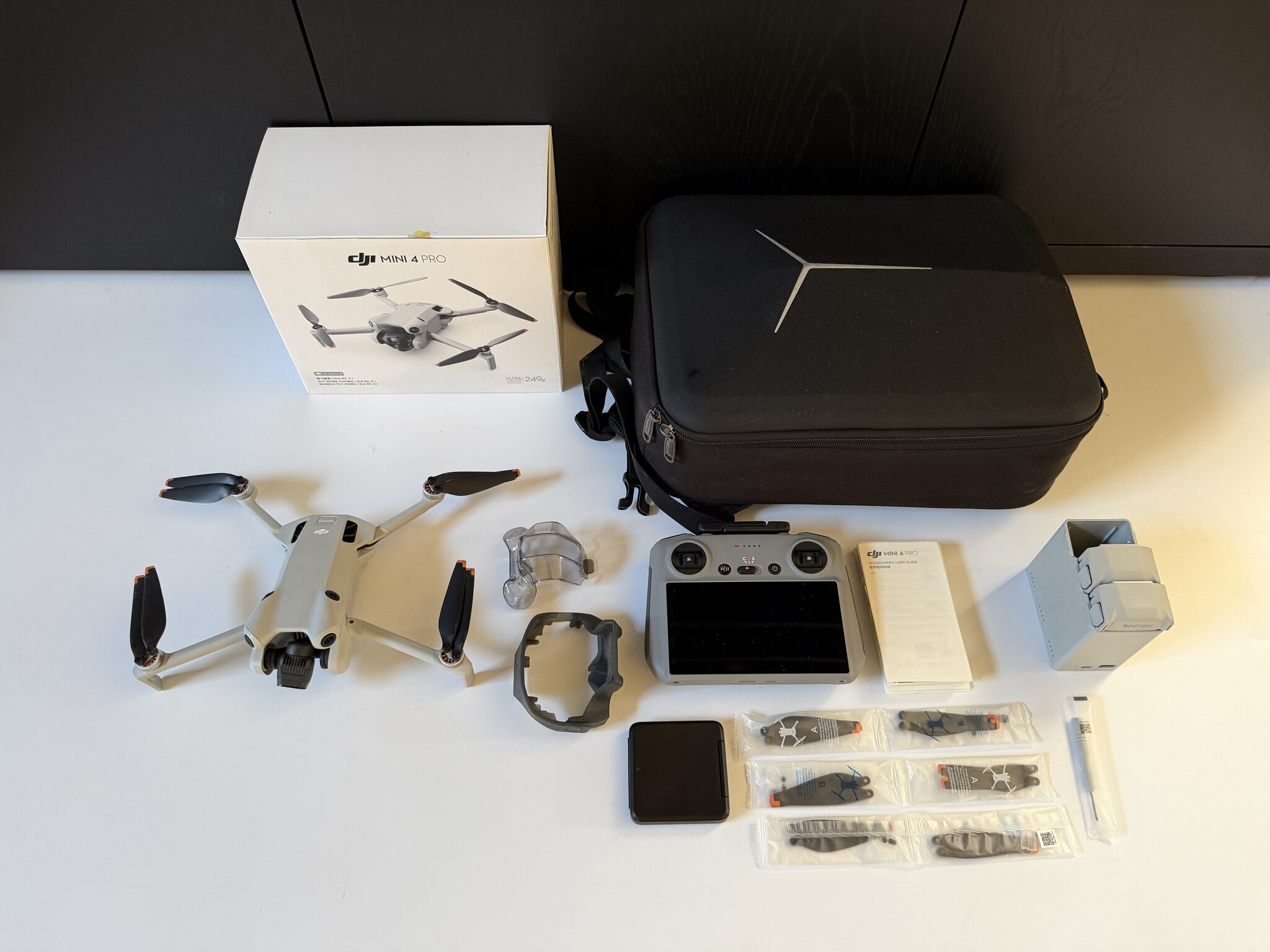 DJI DJI MINI 4 PRO Smart controller FMC, rugzak- nieuwstaat - garantie - nd filters