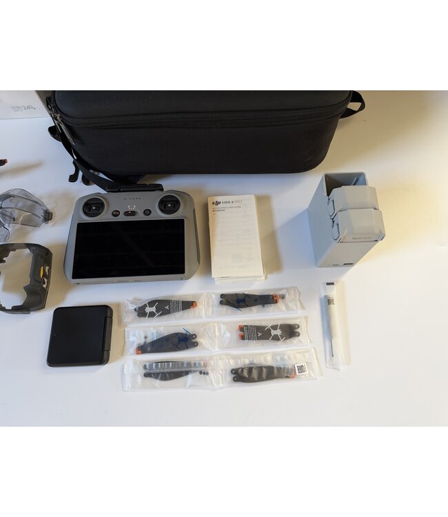 DJI MINI 4 PRO Smart controller FMC, rugzak- nieuwstaat - garantie - nd filters