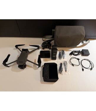 DJI DJI MAVIC 3 PRO FMC met RC PRO controller (garantie)  gebruikt