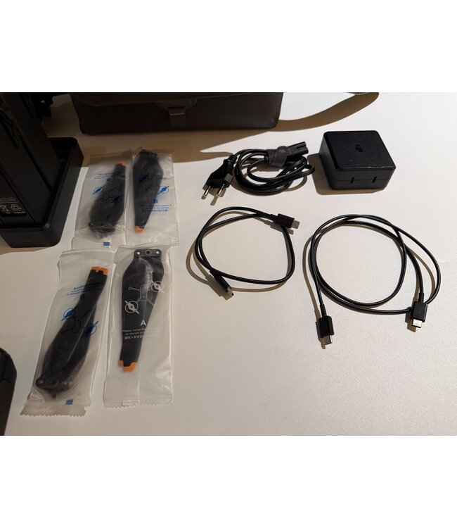 DJI MAVIC 3 PRO FMC met RC PRO controller (garantie)  gebruikt