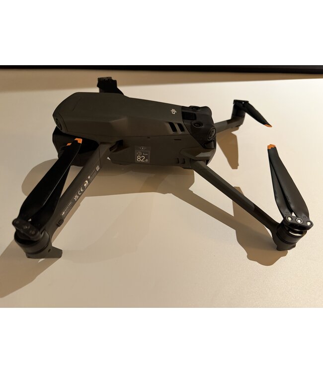 DJI MAVIC 3 PRO FMC met RC PRO controller (garantie)  gebruikt
