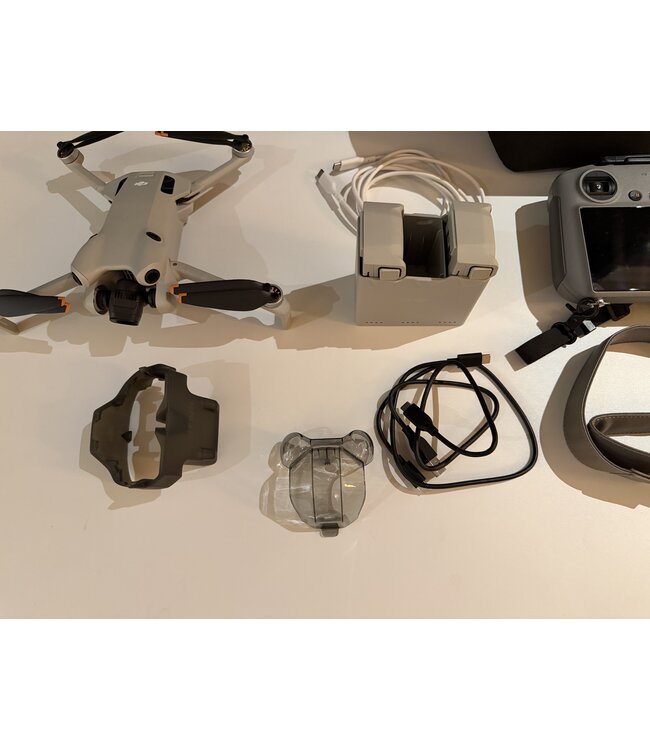 DJI MINI 4 PRO Smart controller FMC- nieuwstaat - garantie