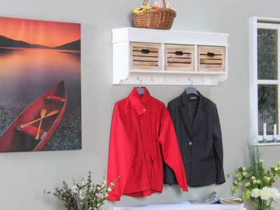 Kapstok meubel wit met houten manden ‘Welkom’