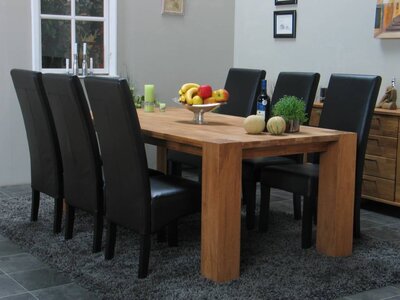 Eethoek Mark eiken tafel met stoelen Giessen