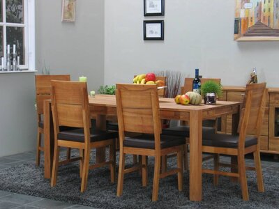 Massief eiken eettafel 160 x 90 en 6 eiken stoelen