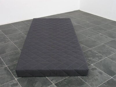 Grijze schuimmatras met afneembare tijk 90x200 cm