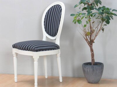 Rococo eetkamerstoel cremewit met zwart gestreepte stof