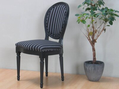 Zwarte stoel Rococo met zwart gestreepte bekleding