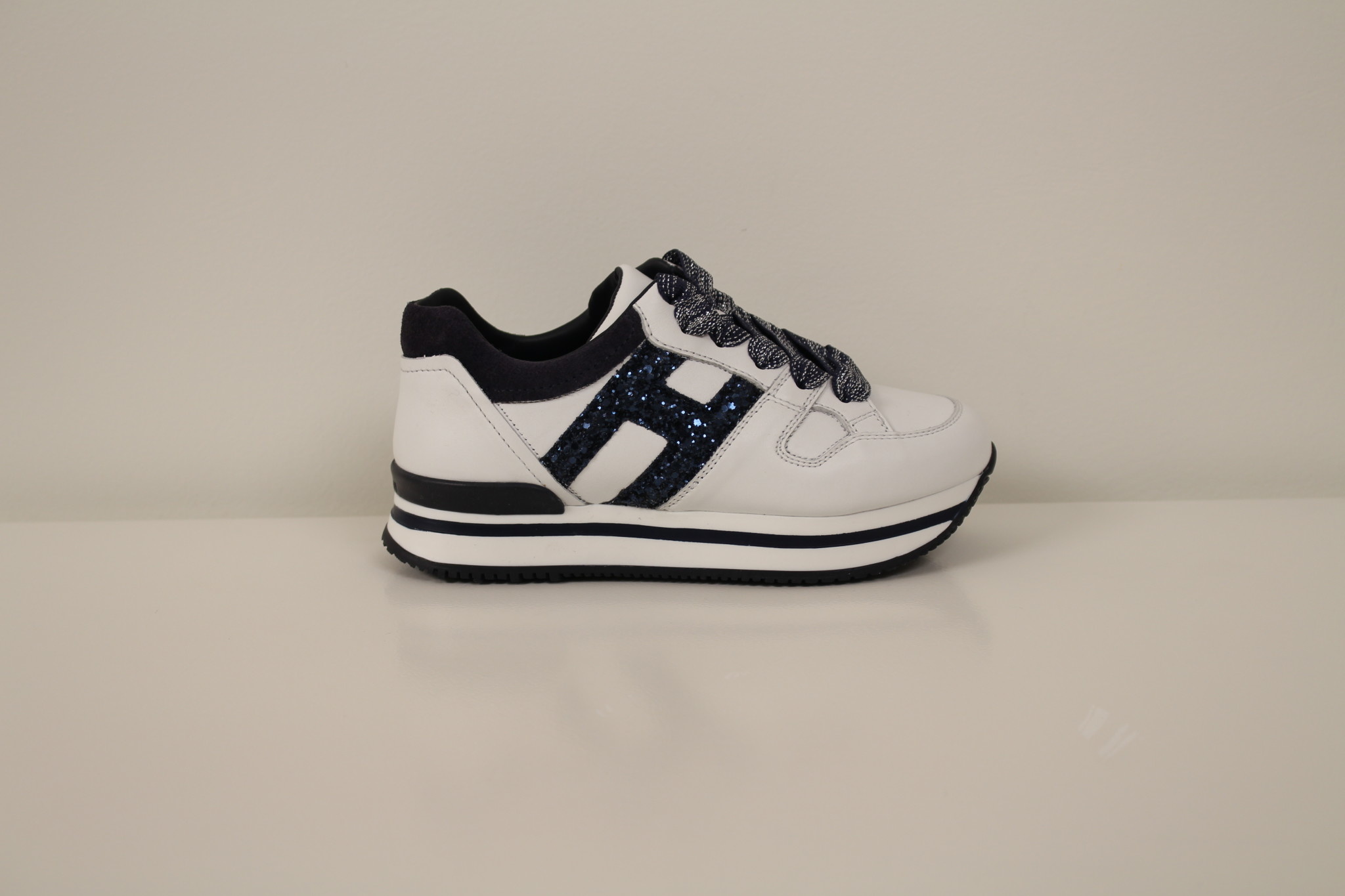 Sneaker AUGUST - Zwart/Wit/Grijs - Ivyschoenen