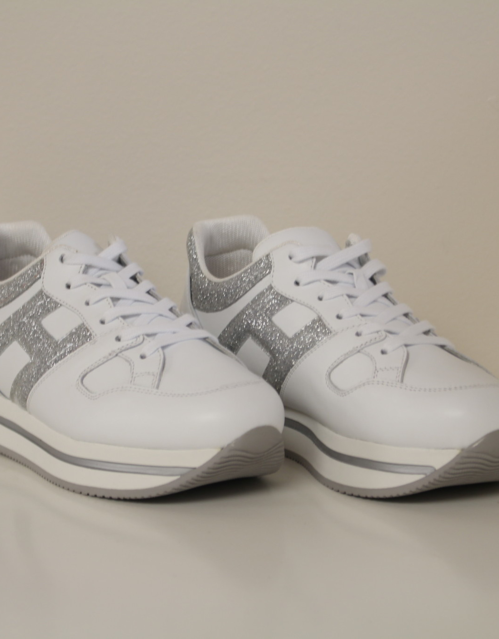 Hogan HXR2220T548NM40351 witte basket met zilver - Benjamine