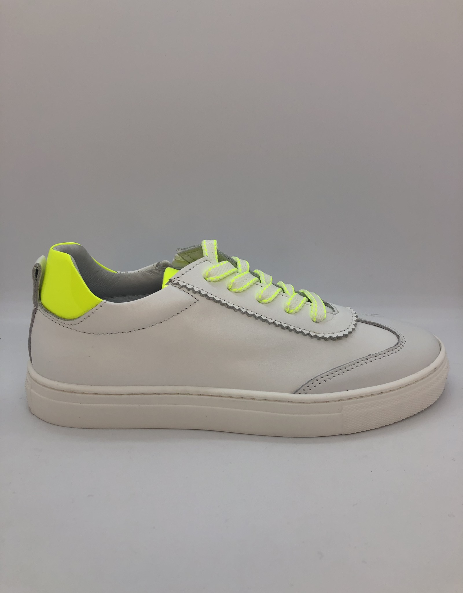 Triboo 8921 witte sneaker fluo geel accent veter/rits - Benjamine
