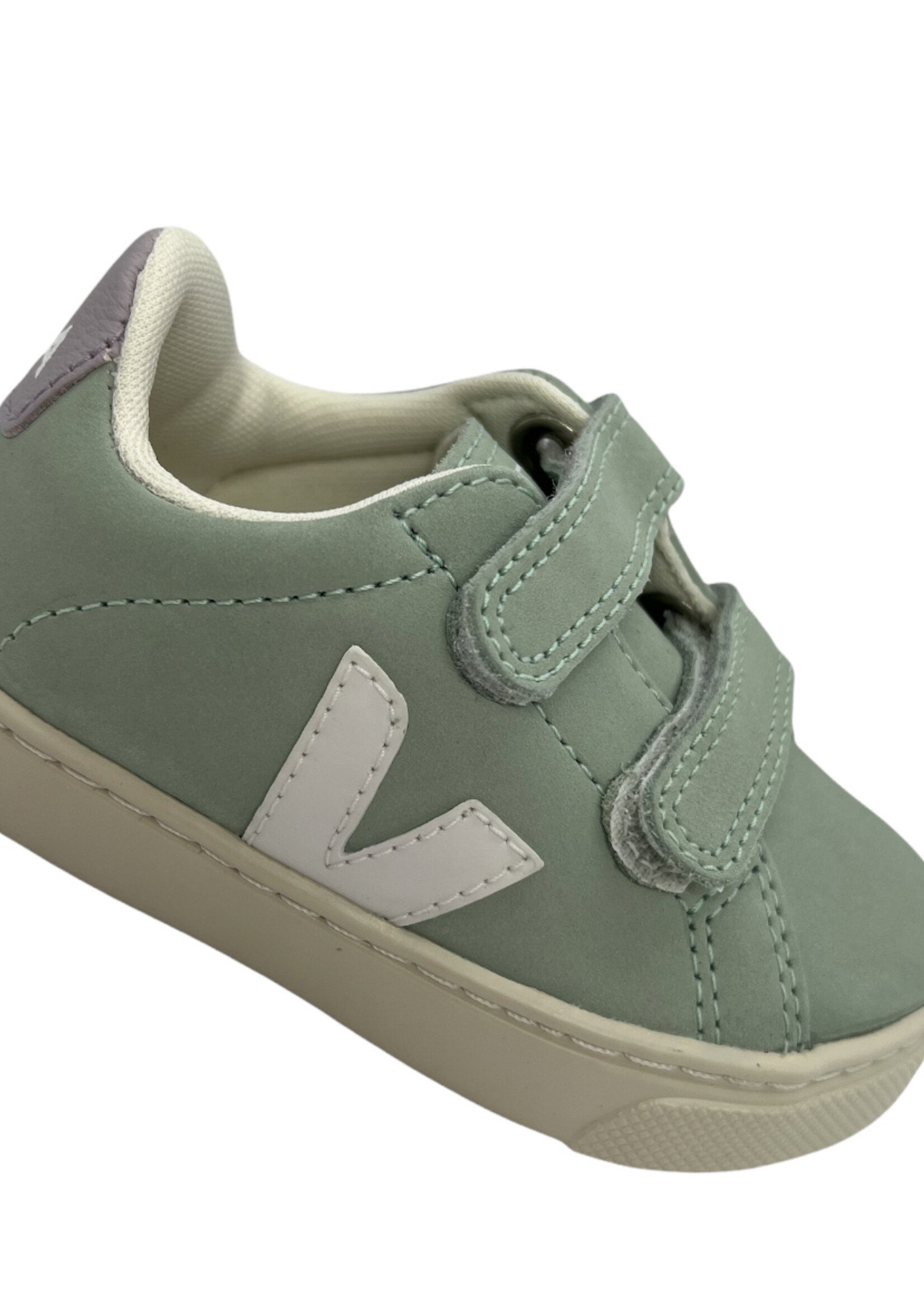 VEJA small esplar velcro matcha white