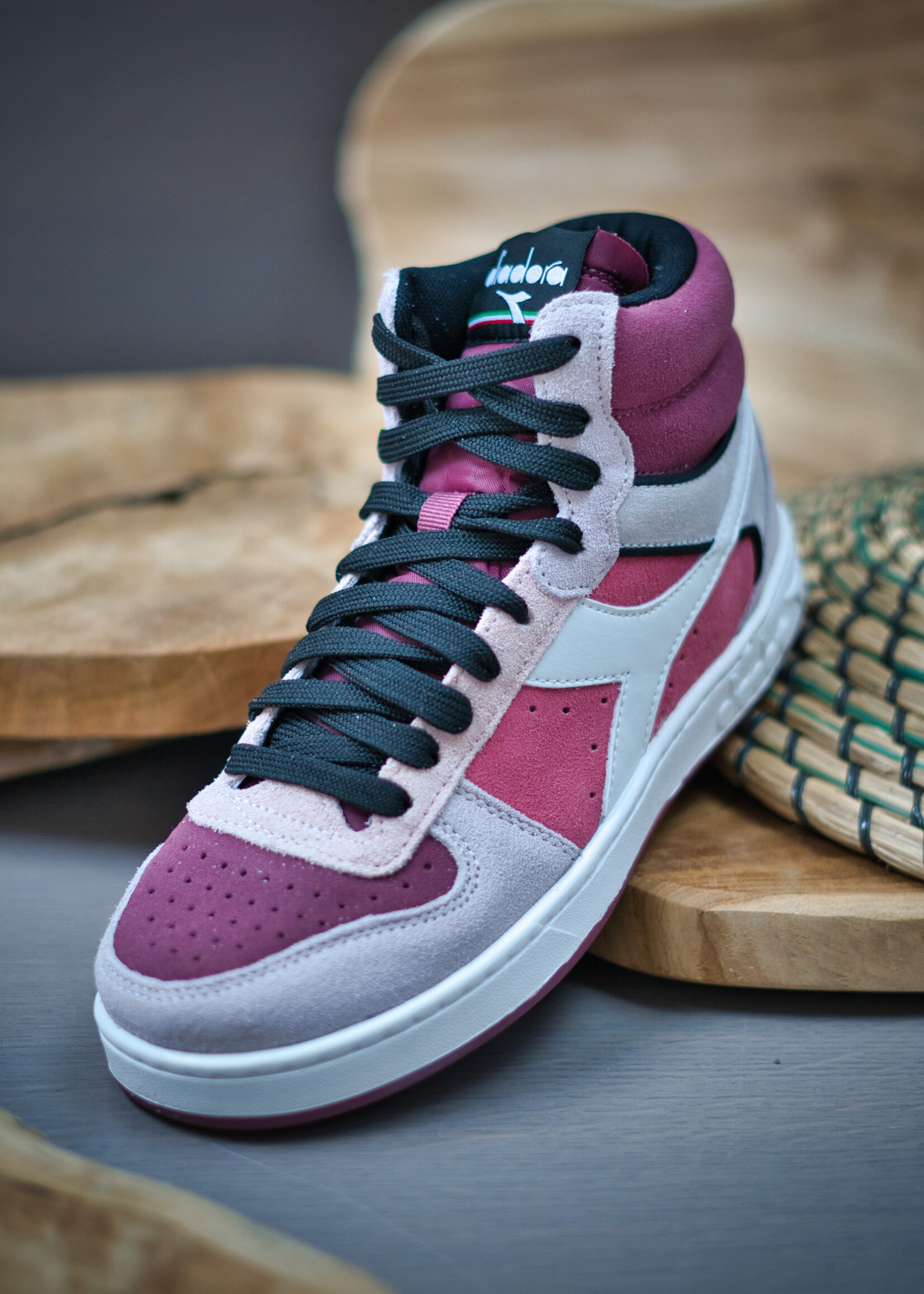 Diadora magic basket mid suede renaissance rose